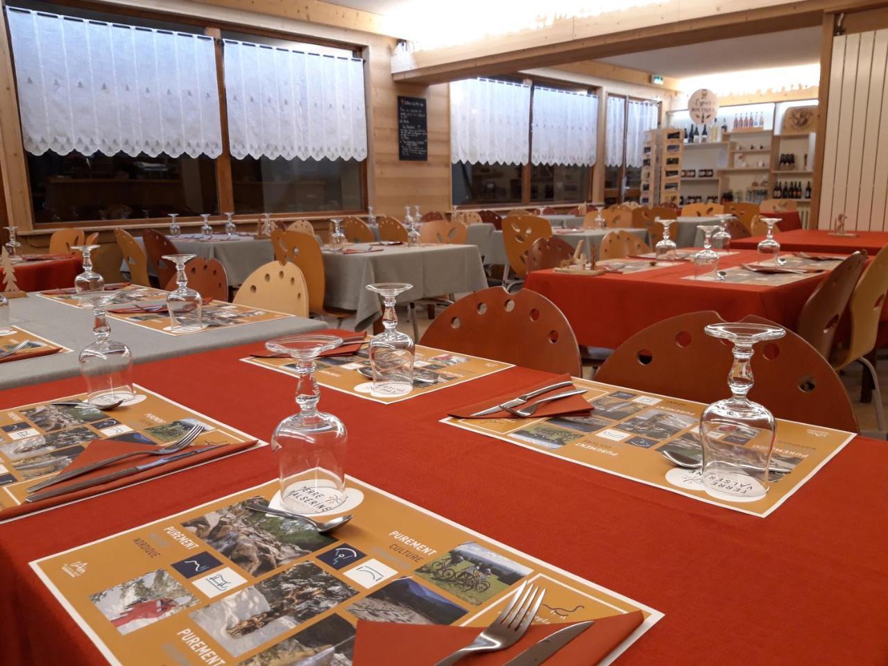 Hotel Le Relais Nordique Giron Esterno foto